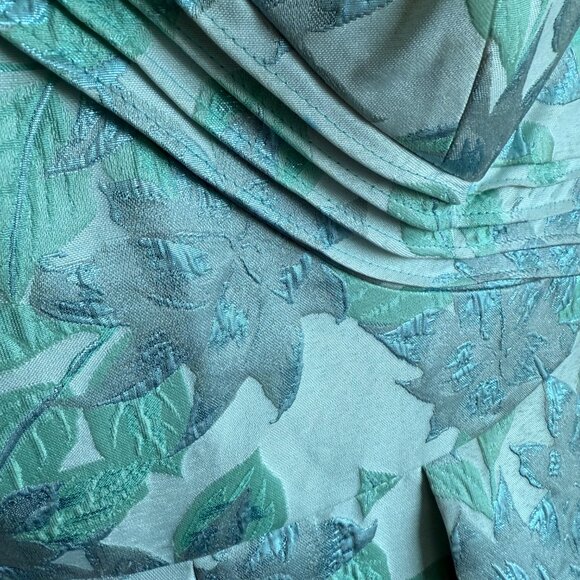 Mint Textured Flowery cocktail midi dress - size 8 - Picture 3 of 6